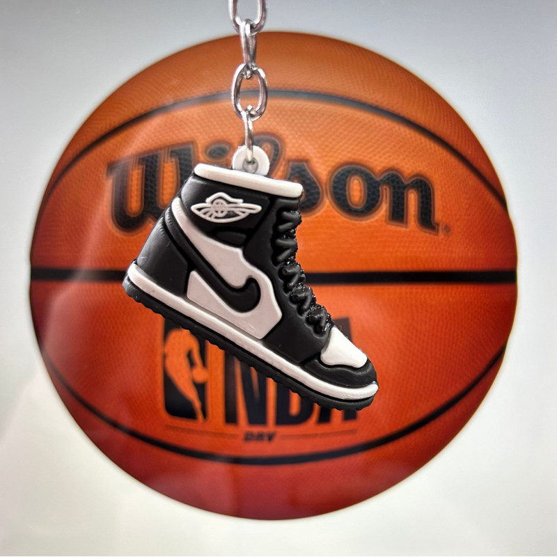 Nike keychain near me best sale